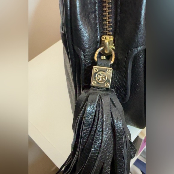 Tory Burch leather crossbody - Picture 4 of 7